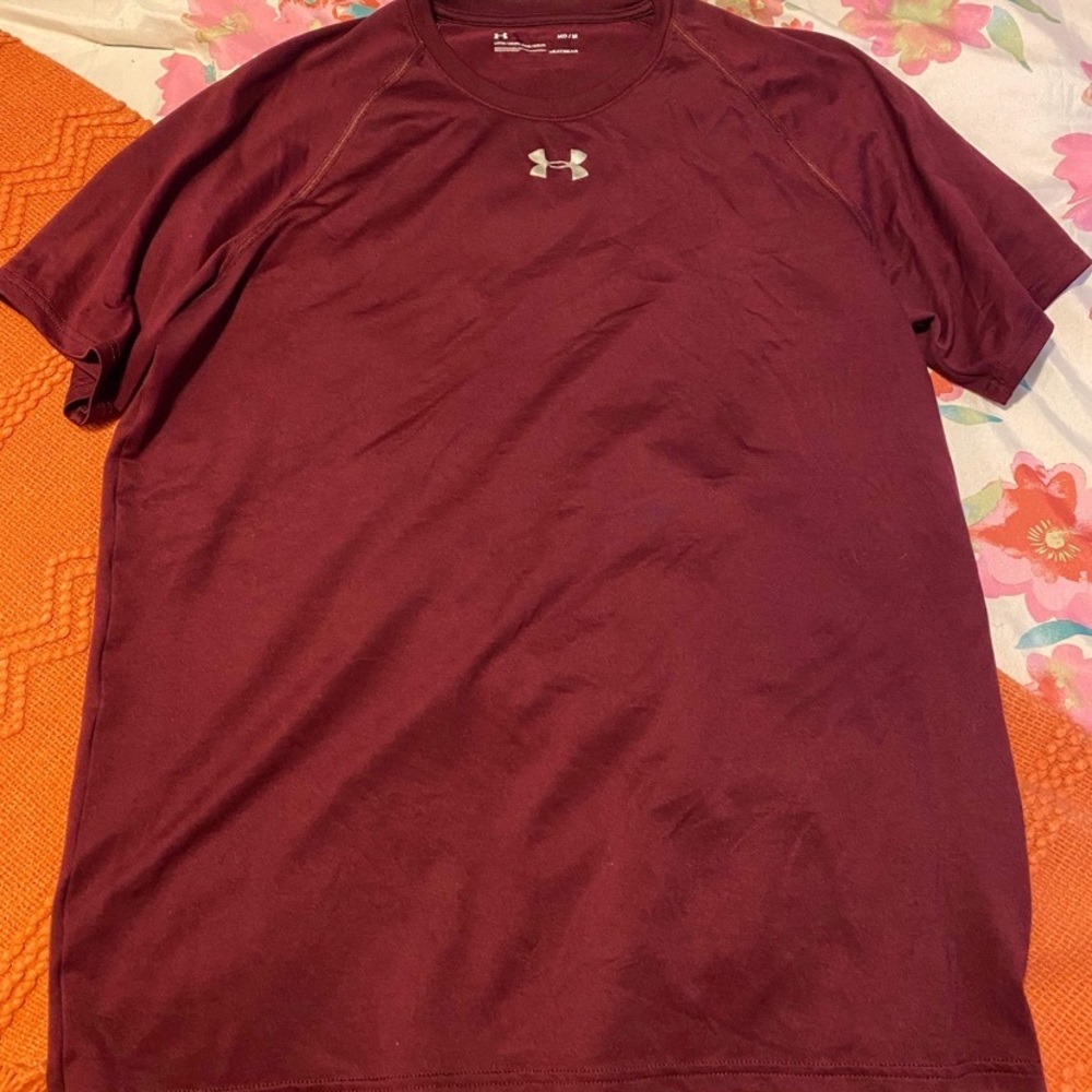 Mens under armour shirt